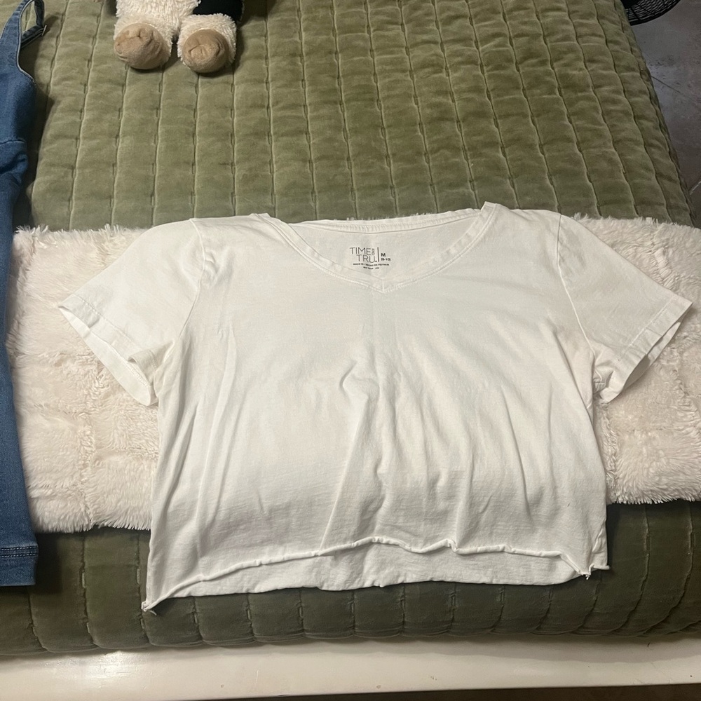 Time and Tru White Short Sleeve Crop Top